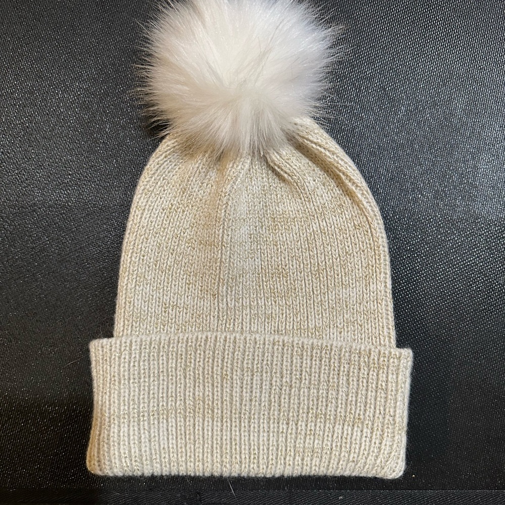 Hat Beanie Faux-fur metallic beige PomPom